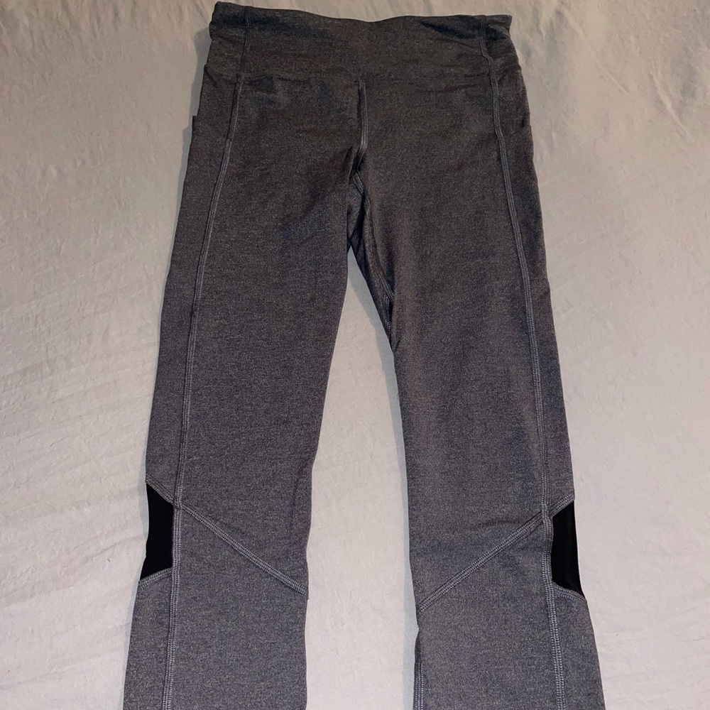 Lulu lemon pace rival crop